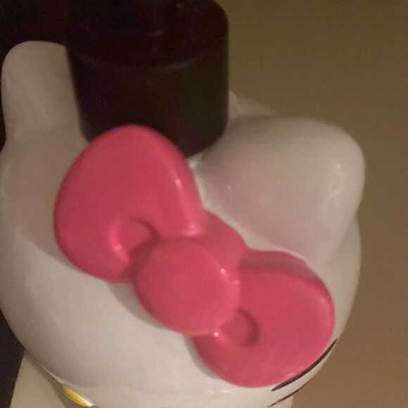 Hello Kitty Soap / Lotion Dispenser New - Picture 4 of 6